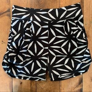 Black and White Harem Shorts Size Large